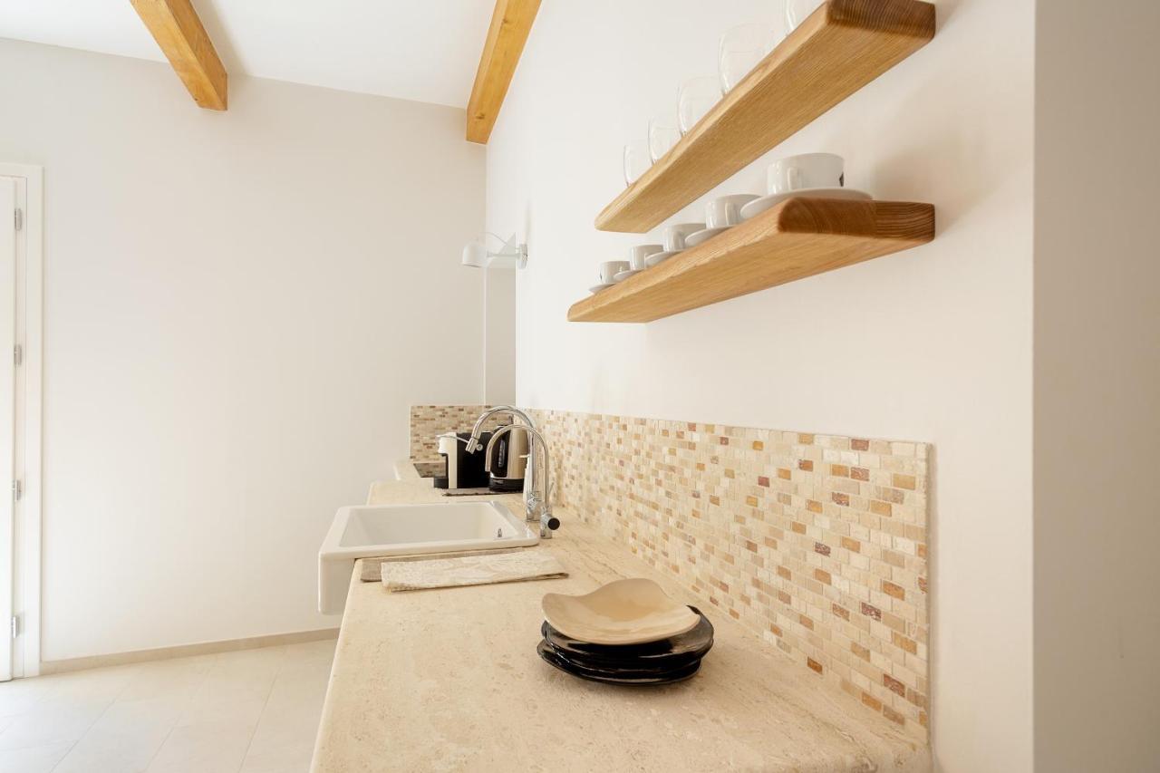 La Via Rooms And Terrace Olbia Exteriör bild