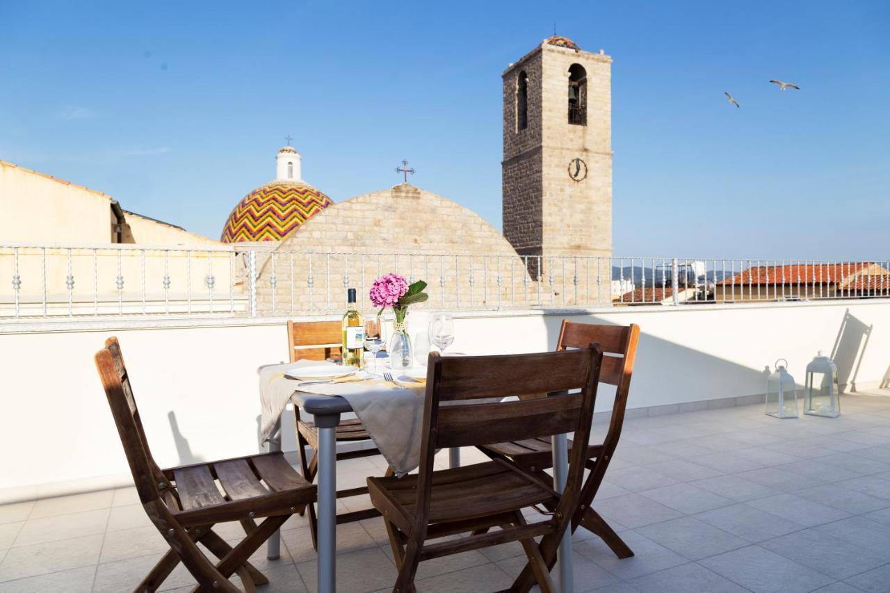 La Via Rooms And Terrace Olbia Exteriör bild